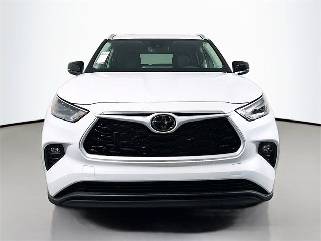 2025 Toyota Highlander XLE