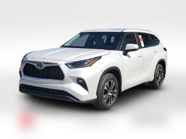 2025 Toyota Highlander XLE