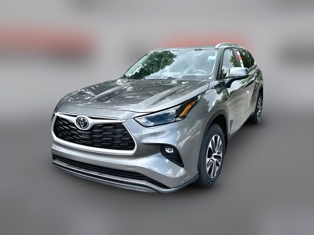 2025 Toyota Highlander XLE