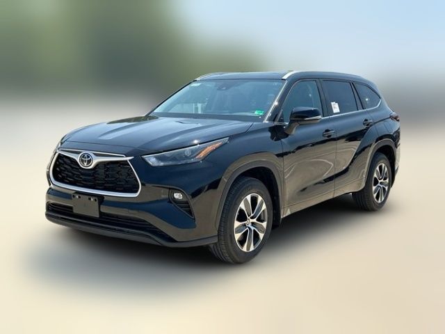 2025 Toyota Highlander XLE
