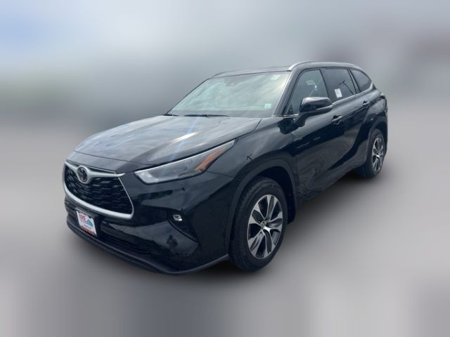 2025 Toyota Highlander XLE