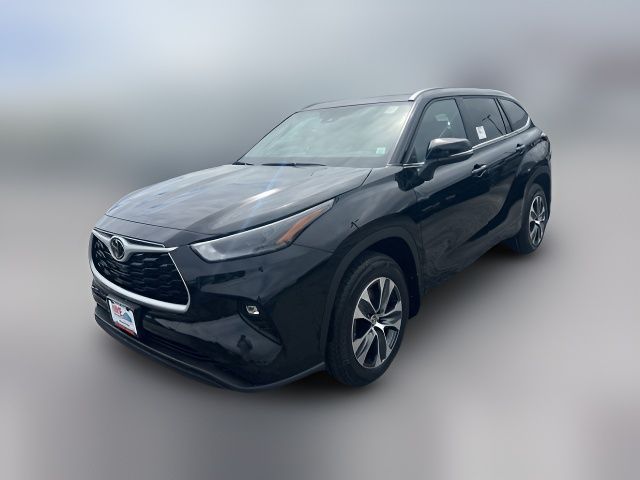 2025 Toyota Highlander XLE