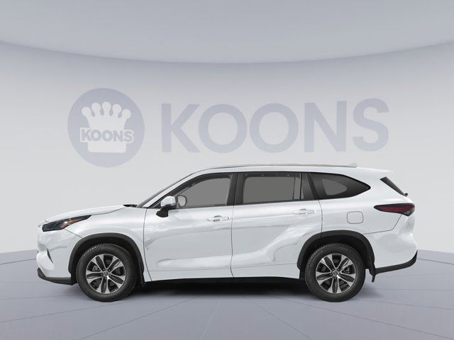2025 Toyota Highlander XLE