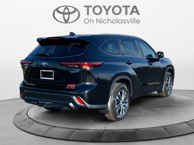 2025 Toyota Highlander XLE