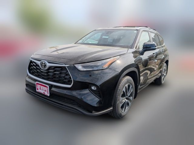 2025 Toyota Highlander XLE