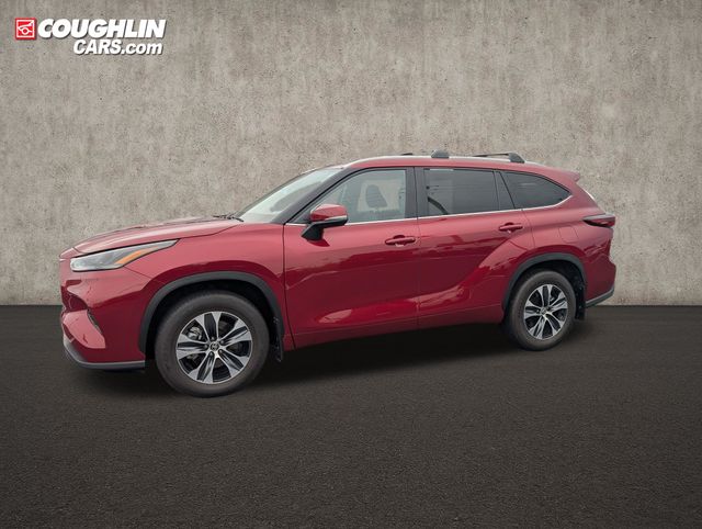 Used 2025 Toyota Highlander For Sale in Columbus, OH | Auto Navigator