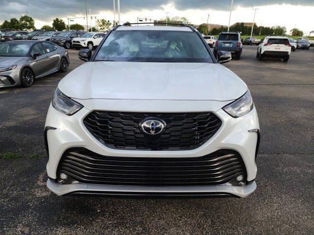 2025 Toyota Highlander XSE