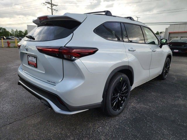 2025 Toyota Highlander XSE