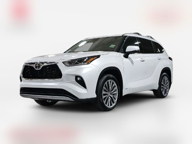 2025 Toyota Highlander Hybrid XLE