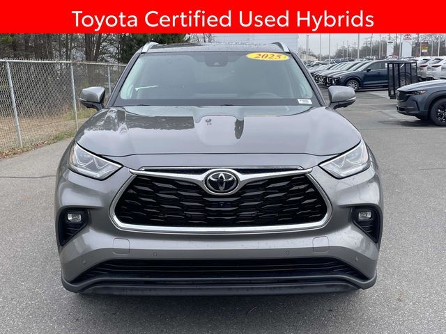 2025 Toyota Highlander Hybrid Limited