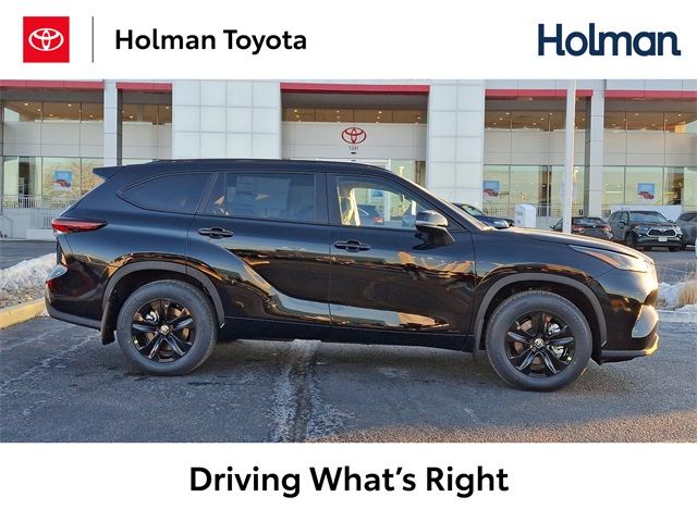 2025 Toyota Highlander Hybrid XLE Nightshade