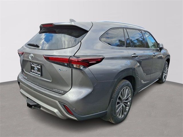 2025 Toyota Highlander Hybrid Limited 25th Edition