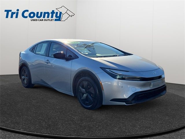 2025 Toyota Prius LE