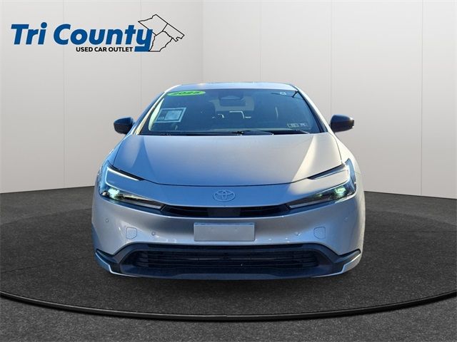 2025 Toyota Prius LE