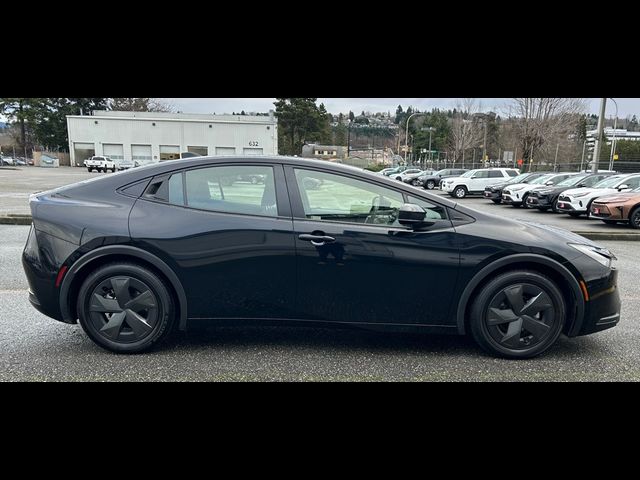 2025 Toyota Prius LE