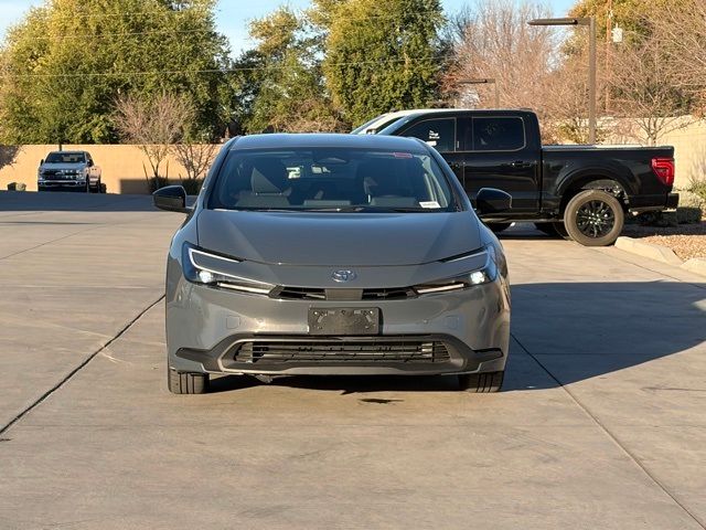2025 Toyota Prius LE