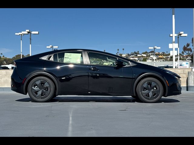 2025 Toyota Prius LE