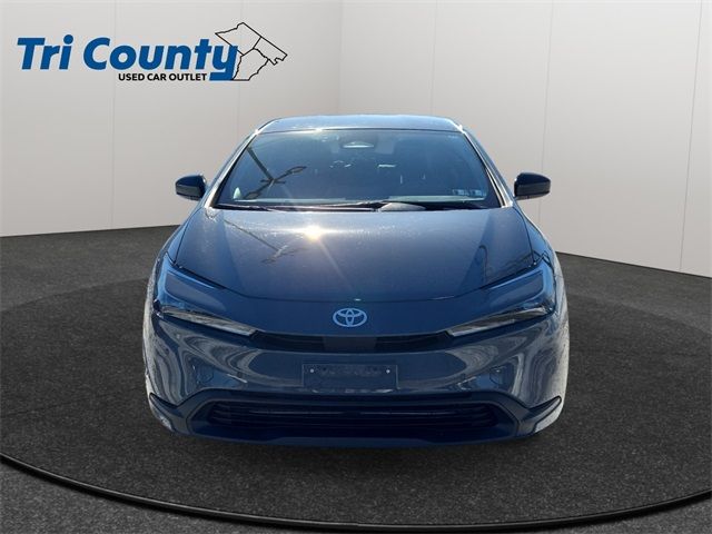 2025 Toyota Prius LE