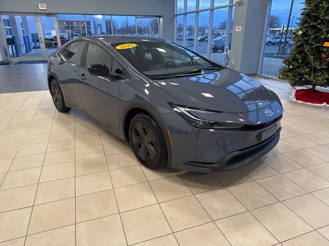 2025 Toyota Prius LE