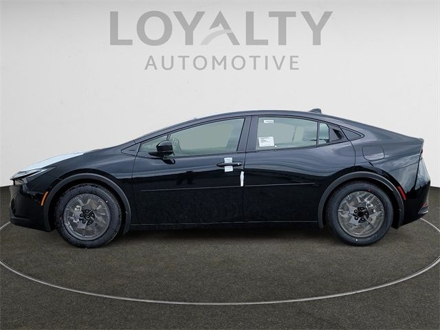 2025 Toyota Prius LE