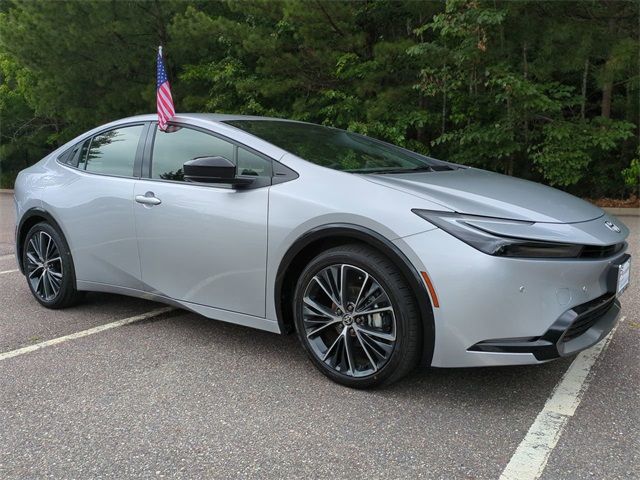 2025 Toyota Prius XLE