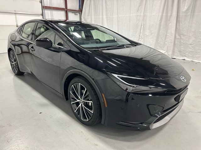 2025 Toyota Prius XLE