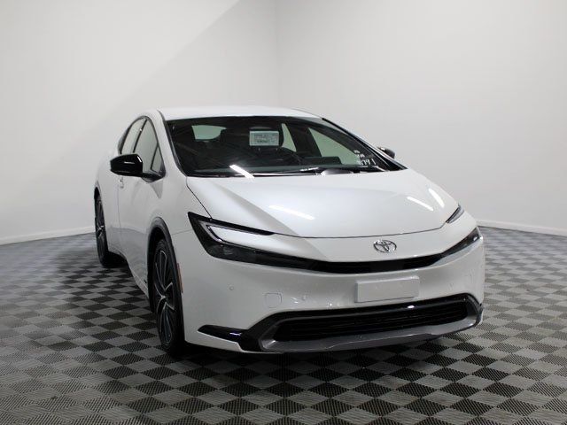 2025 Toyota Prius XLE