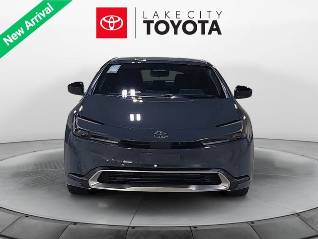 2025 Toyota Prius Plug-In Hybrid SE