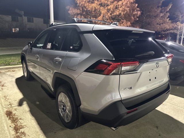 2025 Toyota RAV4 Hybrid LE