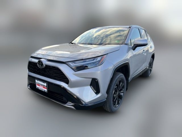 2025 Toyota RAV4 Hybrid SE