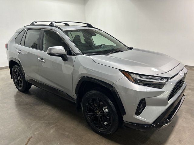 2025 Toyota RAV4 Hybrid SE