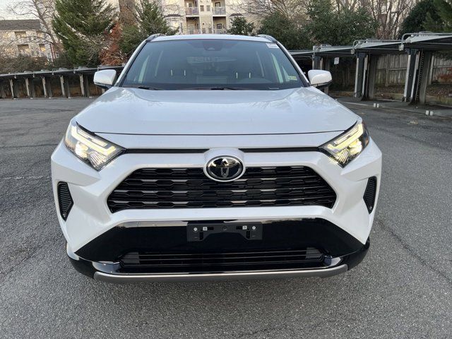 2025 Toyota RAV4 Hybrid SE