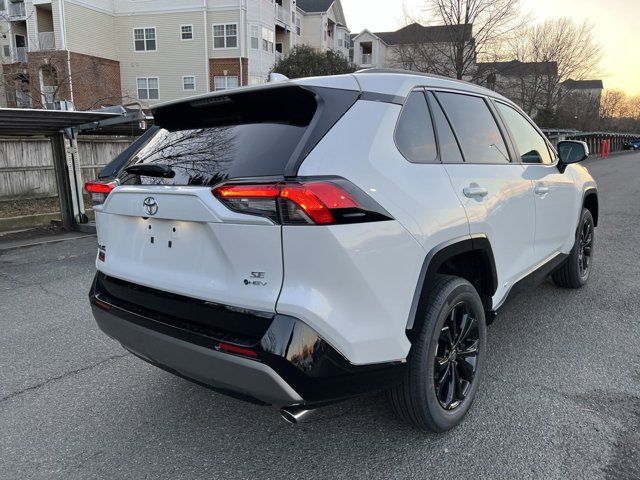 2025 Toyota RAV4 Hybrid SE