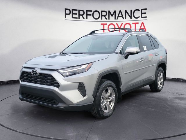 2025 Toyota RAV4 Hybrid XLE