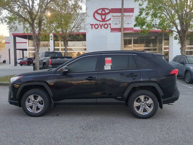 2025 Toyota RAV4 Hybrid XLE
