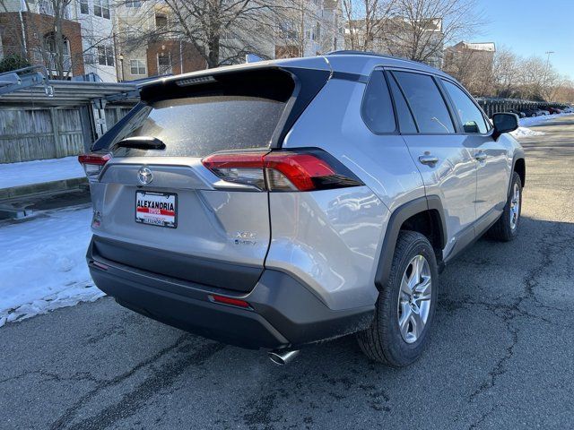 2025 Toyota RAV4 Hybrid XLE