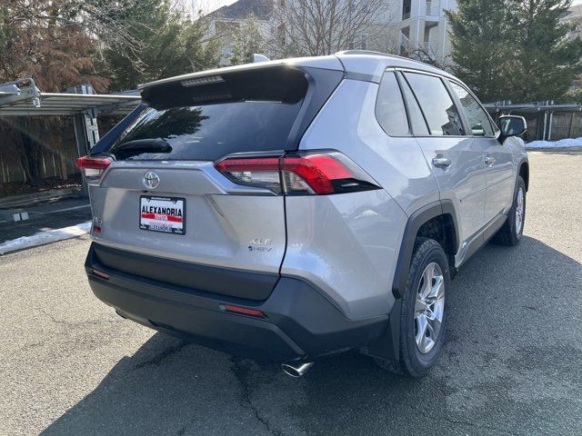 2025 Toyota RAV4 Hybrid XLE