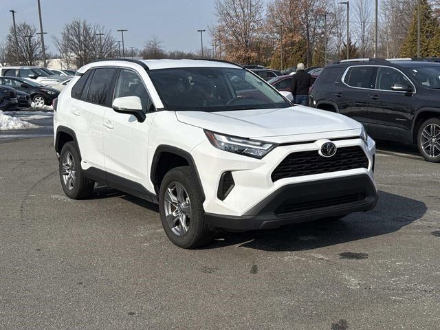 2025 Toyota RAV4 Hybrid XLE