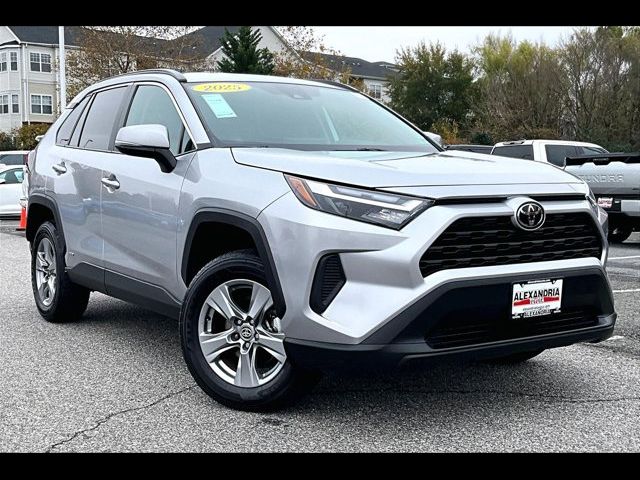 2025 Toyota RAV4 Hybrid XLE