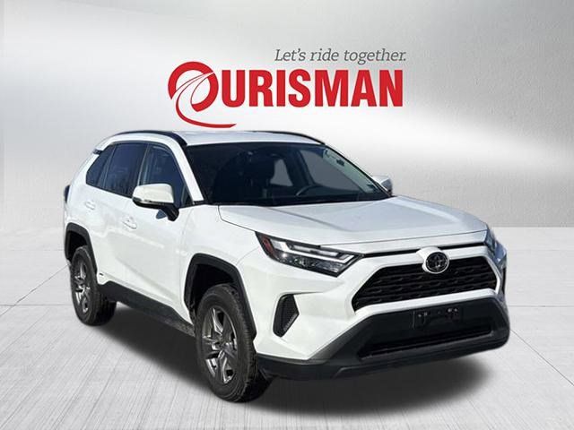 2025 Toyota RAV4 Hybrid XLE