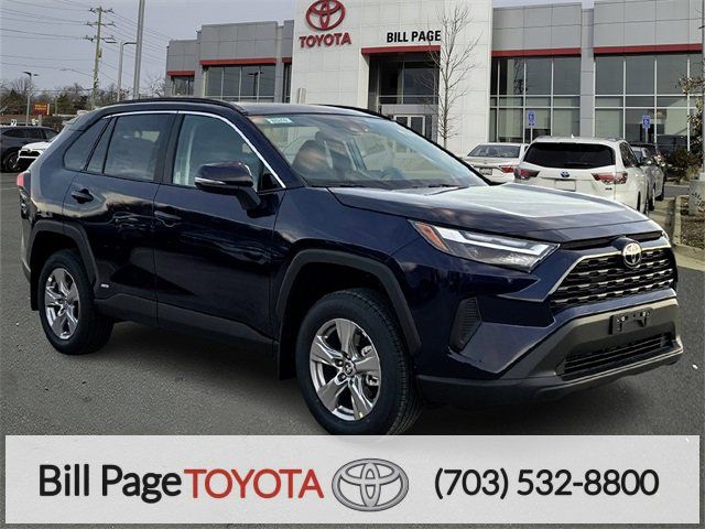 2025 Toyota RAV4 Hybrid XLE