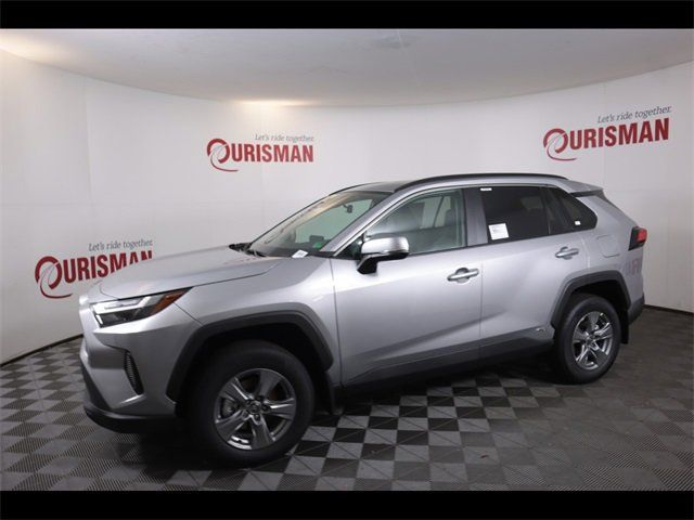 2025 Toyota RAV4 Hybrid XLE