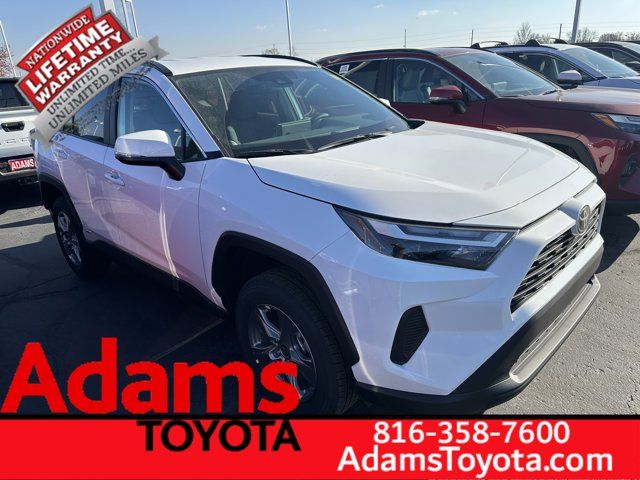 2025 Toyota RAV4 Hybrid XLE