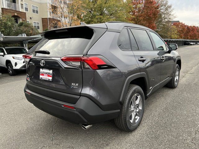 2025 Toyota RAV4 Hybrid XLE