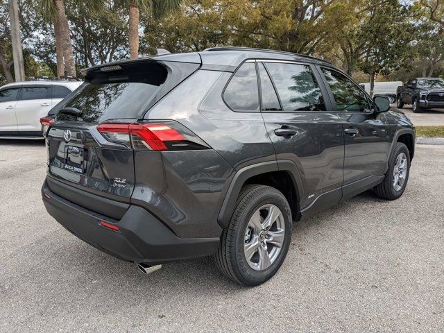 2025 Toyota RAV4 Hybrid XLE