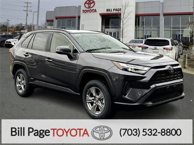 2025 Toyota RAV4 Hybrid XLE
