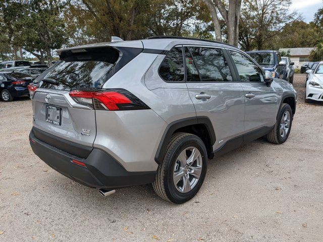 2025 Toyota RAV4 Hybrid XLE