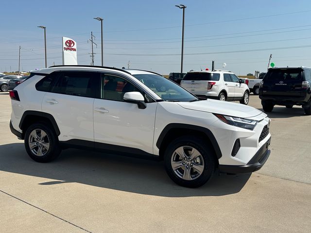 2025 Toyota RAV4 Hybrid XLE