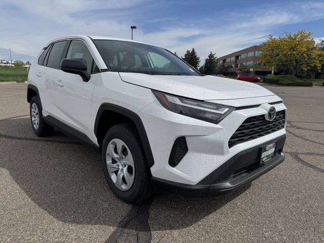 2025 Toyota RAV4 LE
