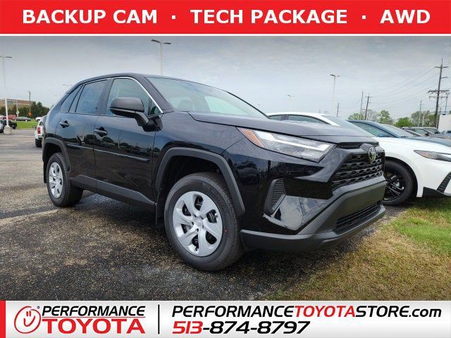 2025 Toyota RAV4 LE